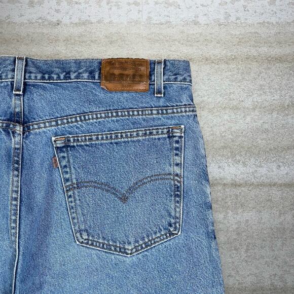 Vintage 90s Levis 540 Jeans 42x32 Relaxed Fit Medium Wash Denim Copper - Picture 3 of 5
